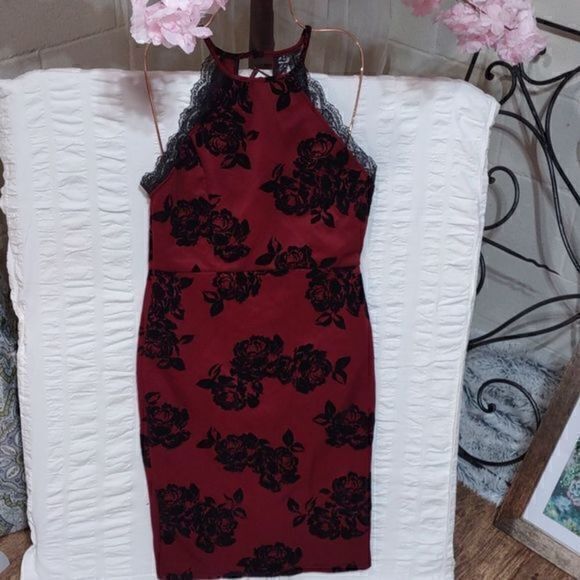 Trixxi Red Floral Bodycon Halter Dress Sz M - Picture 2 of 15
